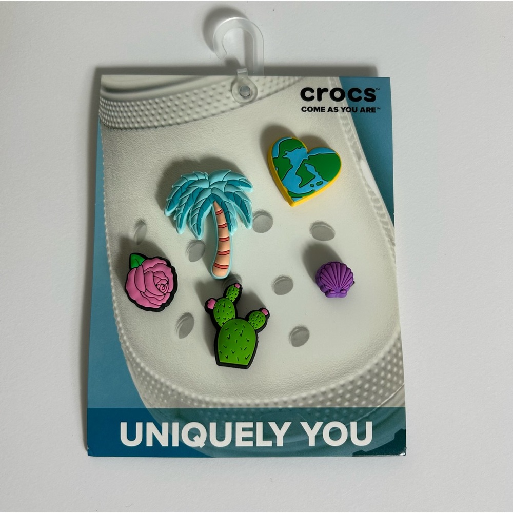 NWT Crocs Tropical Luv Jibitz 5 Pack - Picture 2 of 4